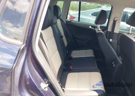 2016 Volkswagen Tiguan S из США, поврежденный, VIN WVGAV7AX8GW595502